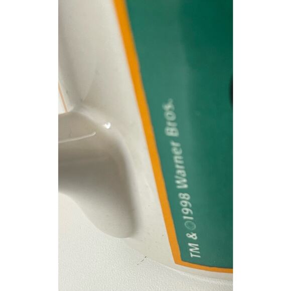 Gibson Bugs Bunny Mug Warner Bros. Looney Tunes Coffee Mug Cup Geeen, 1998 - Picture 4 of 6